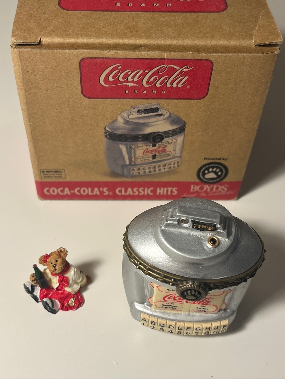 Boyd’s Bears Coca-Cola Classic Hits Silver Jukebox Trinket Box w/ Original Box